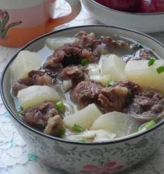 清汤萝卜牛腩面