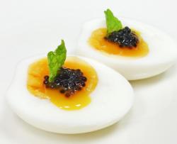 鱼子酱温泉蛋