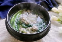 白菜粉丝牛肉丸子汤