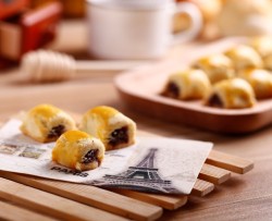 Bakingpie-香酥夹心豆沙酥