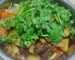 土豆胡萝卜烧牛肉