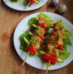 芦笋甜椒照烧鸡肉串