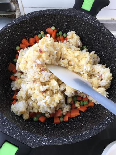 [8圖]微波爐南瓜鹹鴨蛋炒飯——最好吃的南瓜炒飯的家常做法,配方