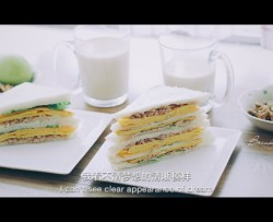 金枪鱼芝士三明治