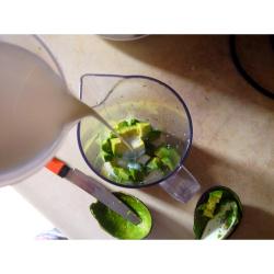 无糖牛油果奶昔