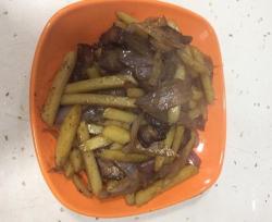 洋葱土豆炒腊肉