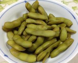 卤煮花生或毛豆