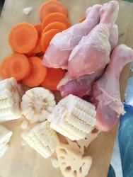 宝宝辅食,鸡肉泥,鸡高汤,胡萝卜玉米泥