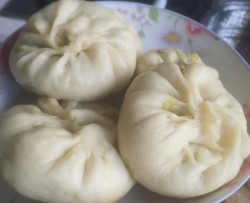 韭菜鸡蛋蒸包