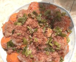 五花肉蒸胡萝卜