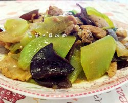 莴笋木耳炒肉
