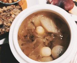 银耳雪梨汤