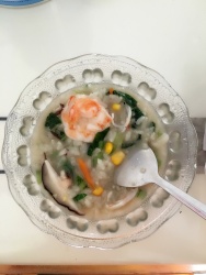 鲜虾蔬菜粥