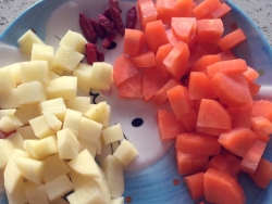 宝宝辅食--蔬菜排骨汤