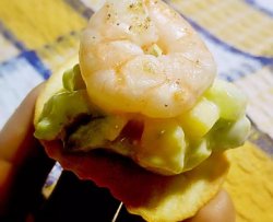 牛油果虾仁沙拉