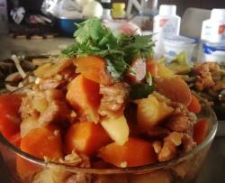 土豆胡萝卜烧牛肉