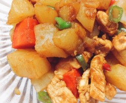 土豆炖鸡胸肉