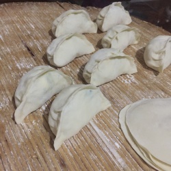 超简单超美味的素包子方瓜鸡蛋虾皮韭菜包