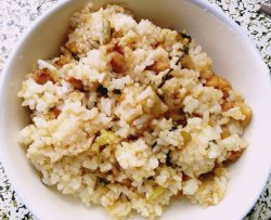 酸菜鲜虾瘦肉炒饭