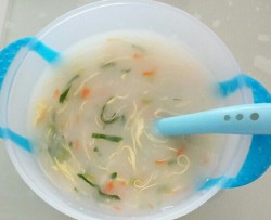 青菜胡萝卜蛋黄毛汤