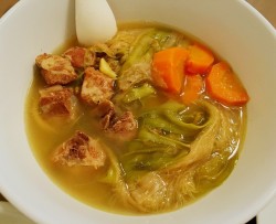 霸王花胡萝卜排骨汤