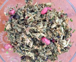 景颇舂菜之舂鱼虾