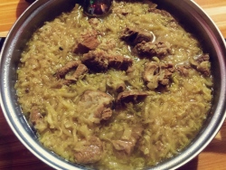 东北拆骨肉炖酸菜