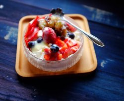 蜜豆酸奶水果冰沙