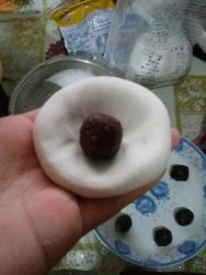 豆沙馅糯米饼。 香甜软糯