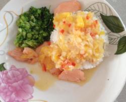 宝宝辅食:三文鱼奶酪盖饭