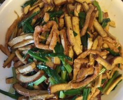 豆腐干韭菜炒肉丝