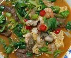 海鲜牛肉乌糖沙茶河粉汤