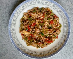 青椒西红柿鸡蛋炒饭