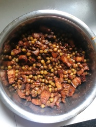 豌豆烧肉