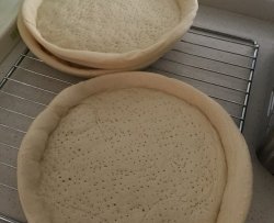 面包机和面做披萨皮