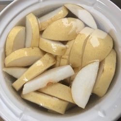 蜂蜜冰糖雪梨汤