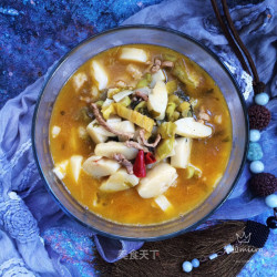 酸菜肉丝烩年糕