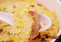 鱿鱼三吃----变废为宝蒸鱿鱼籽（二）