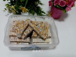 微波炉花生芝麻牛轧糖