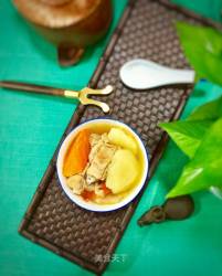 番茄土豆排骨汤