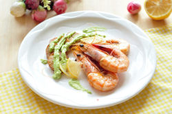 黑椒大虾配香煎杏鲍菇