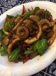 洋葱酱爆鱿鱼须