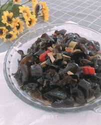 素炒黑木耳