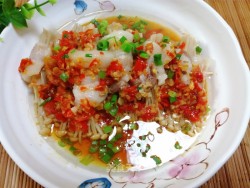 剁椒五花肉卷金针菇