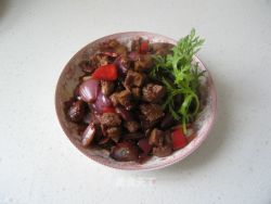 第一道“牛”菜--洋葱牛肉粒