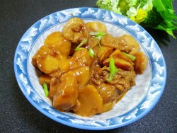 红烧芋头油面筋