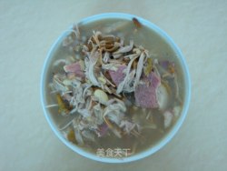 蚕豆米煮白花