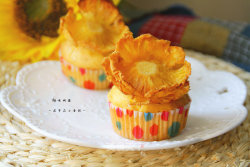 【菠萝花cupcake】：可以养肝的小蛋糕