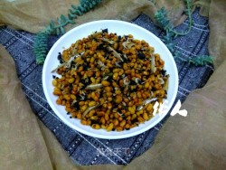 咸菜炒黄豆粒