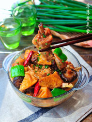 鲜香滑嫩的超级经典下饭菜【黄焖鸡】